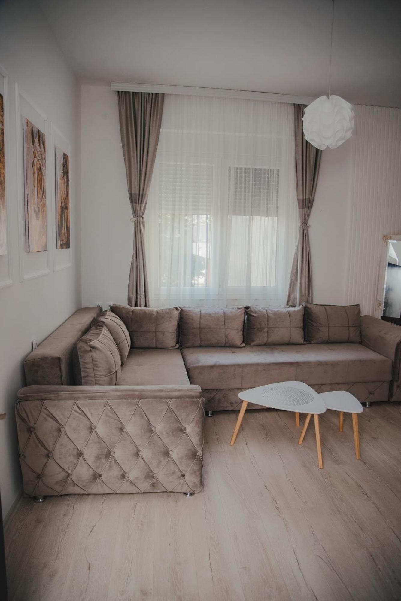 Jes Apartments Leskovac  Luaran gambar