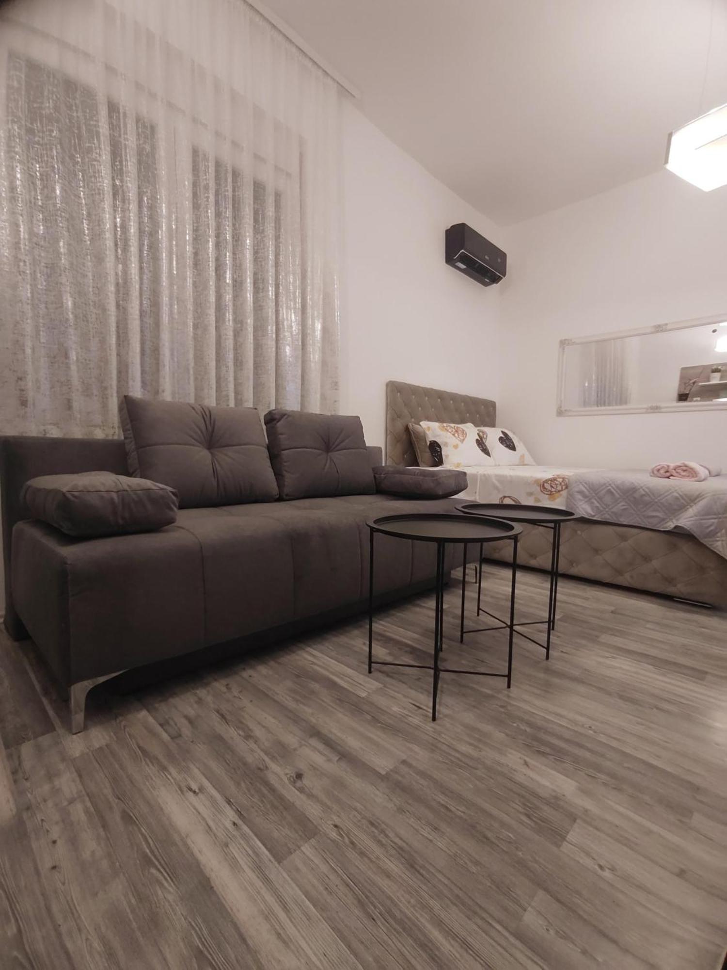 Jes Apartments Leskovac  Luaran gambar